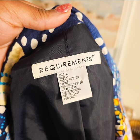 New Requirements Geometric Print Swirl Detail Lightweight Jacket. XL Fit - Picture 9 of 12